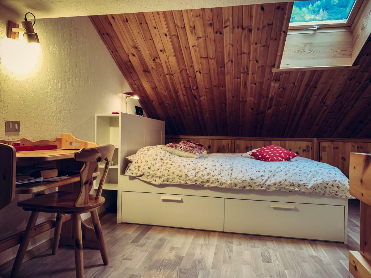 Snowy Wood Apartment